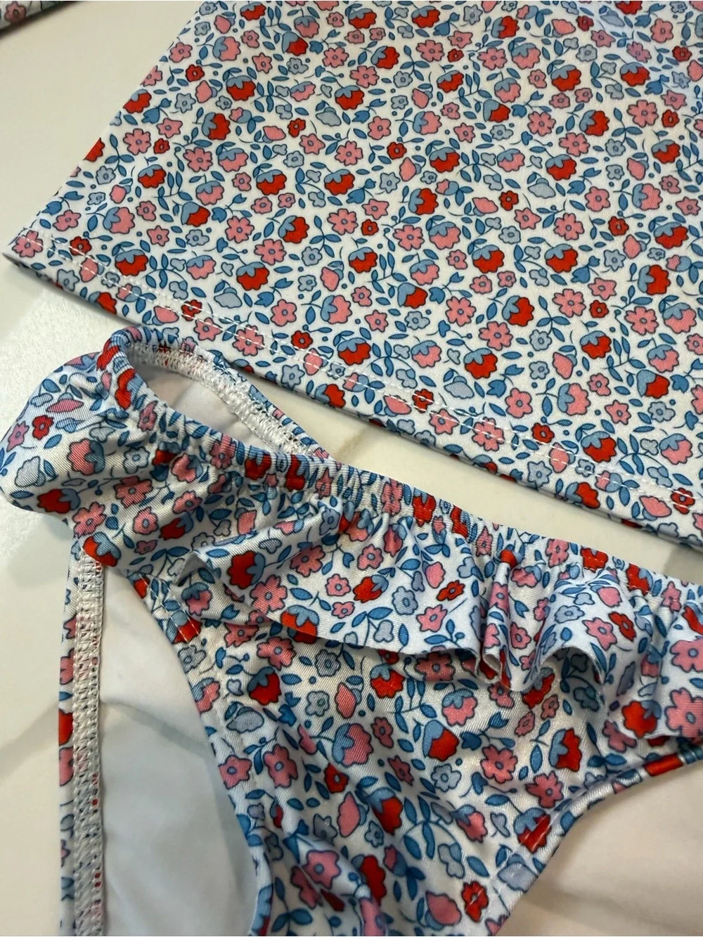 Minnow Girls 5/6T Long-Sleeve Two Piece Swimsuit - Floral LIKE NEW girls swim
